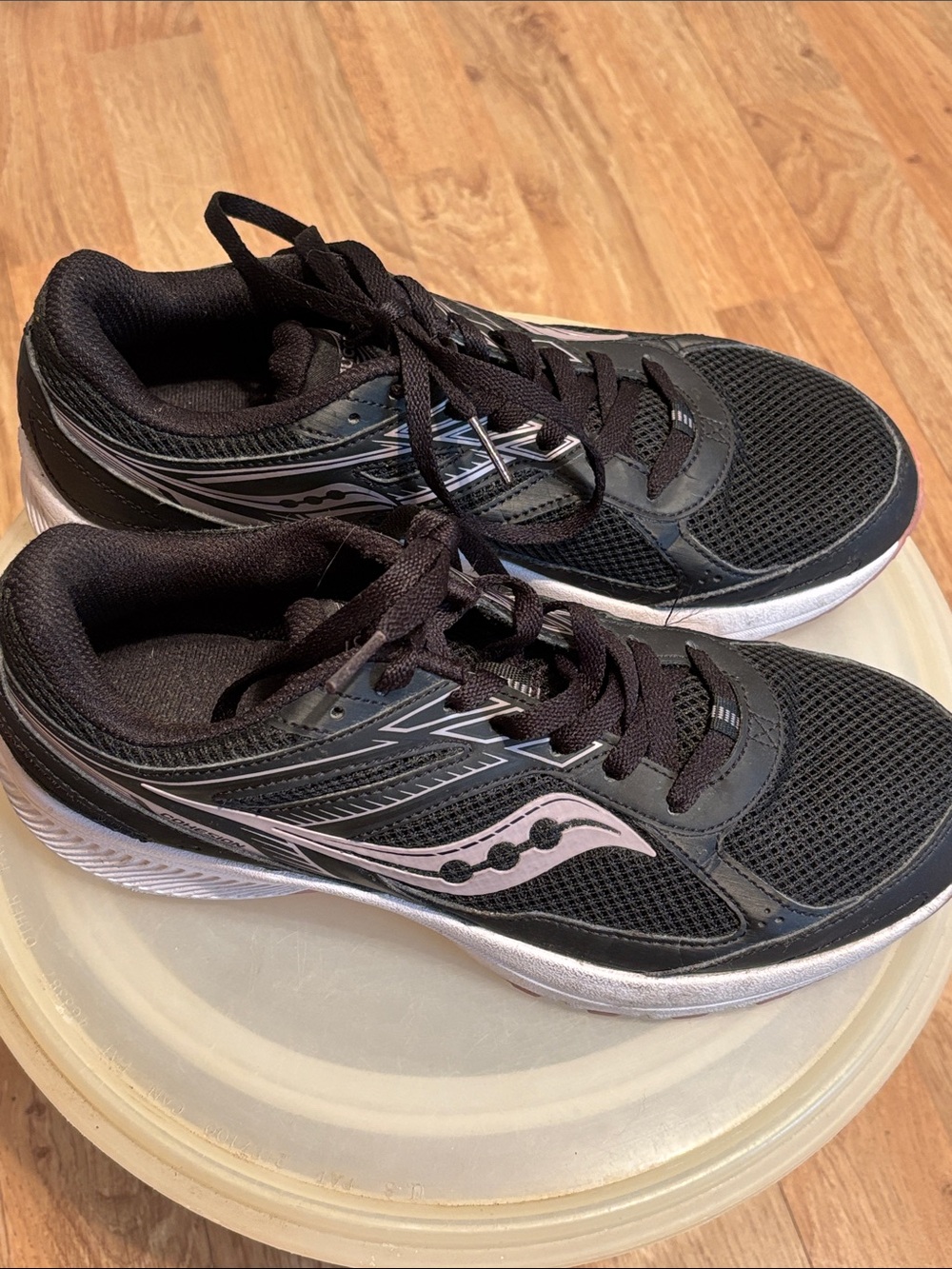 Saucony Cohesion Black & Pink